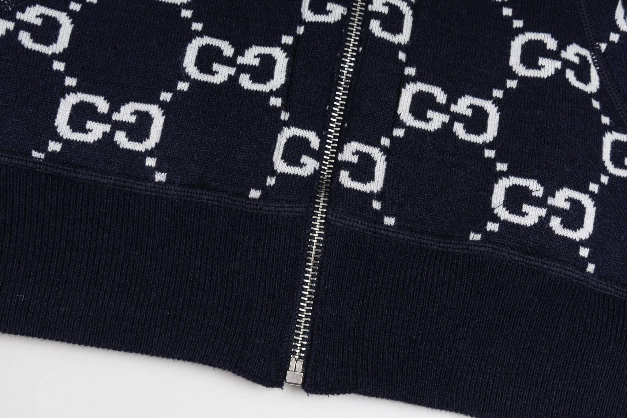 wg.luxury- 6u33i reversible cashmere item:E-F000H2602